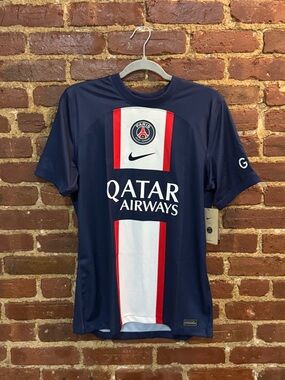 Nike Paris Saint-Germain Home Blue 2022/23 Soccer Jersey (MEDIUM-NWT)